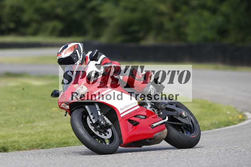 Archiv-2025/42 07.08.2025 Peter Studer Girls Day ADR/Gruppe blau/team